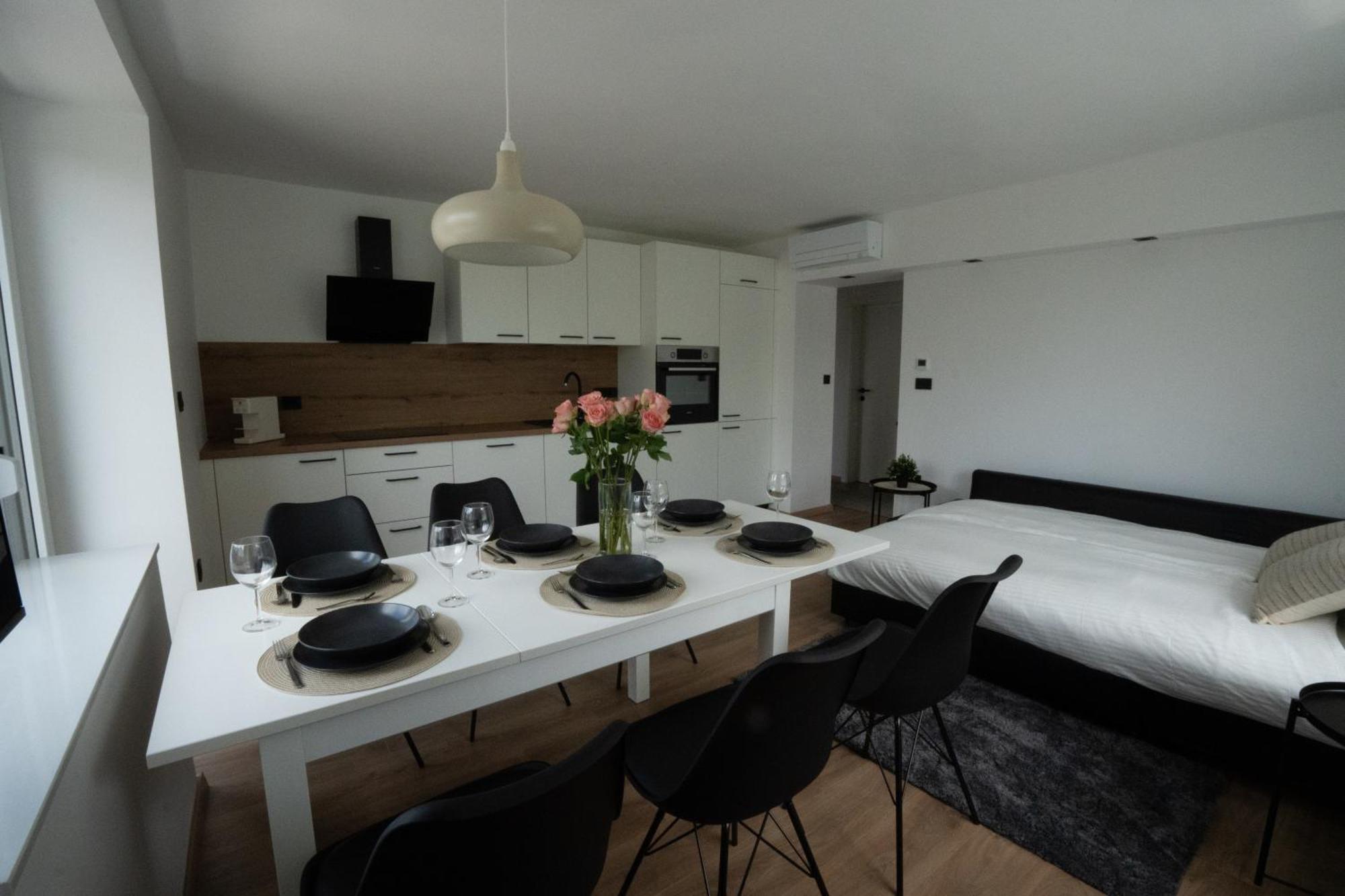 Residence Black&White Ljubljana Ngoại thất bức ảnh